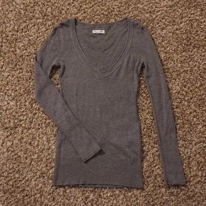 Light Grey V-Neck Sweater Aeropostale (Size Small)